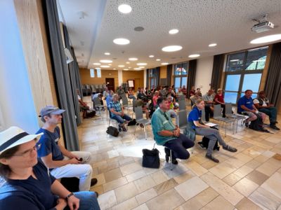 Foto: WALDPÄDAGOGIK auf der Burg Feuerstein / Ebermannstadt
